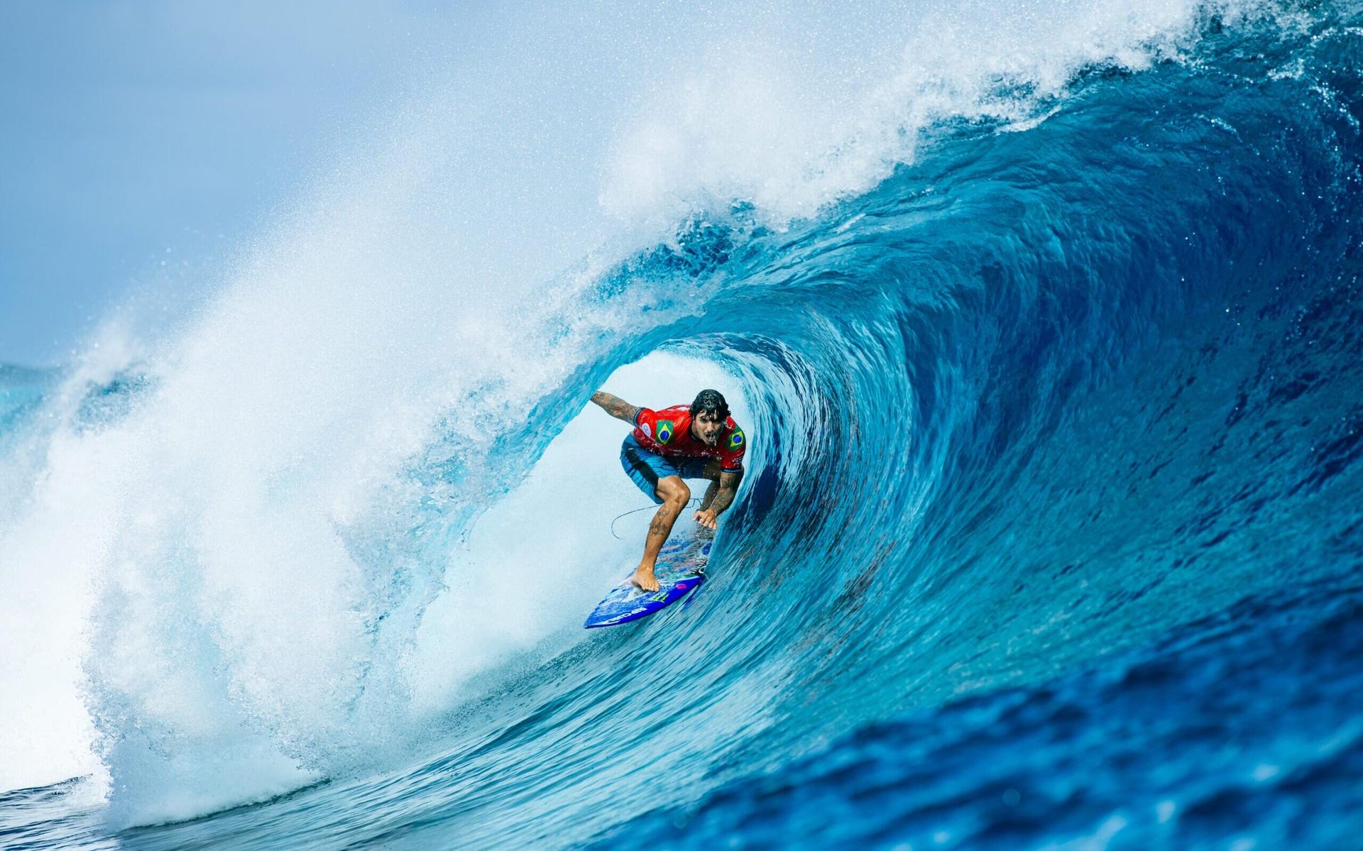 Gabriel-Medina_23Tahiti_RYD_8206_Beatriz-Ryder-scaled-aspect-ratio-512-320